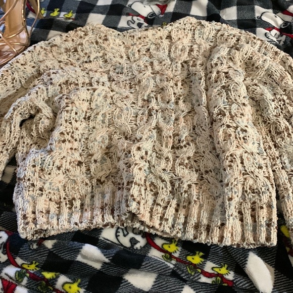 Sweater - Picture 1 of 1